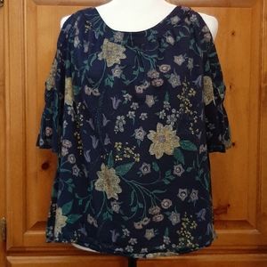 Navy floral top
